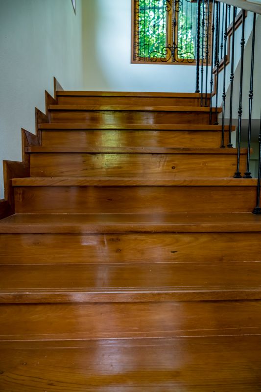 Stairs Staining Service